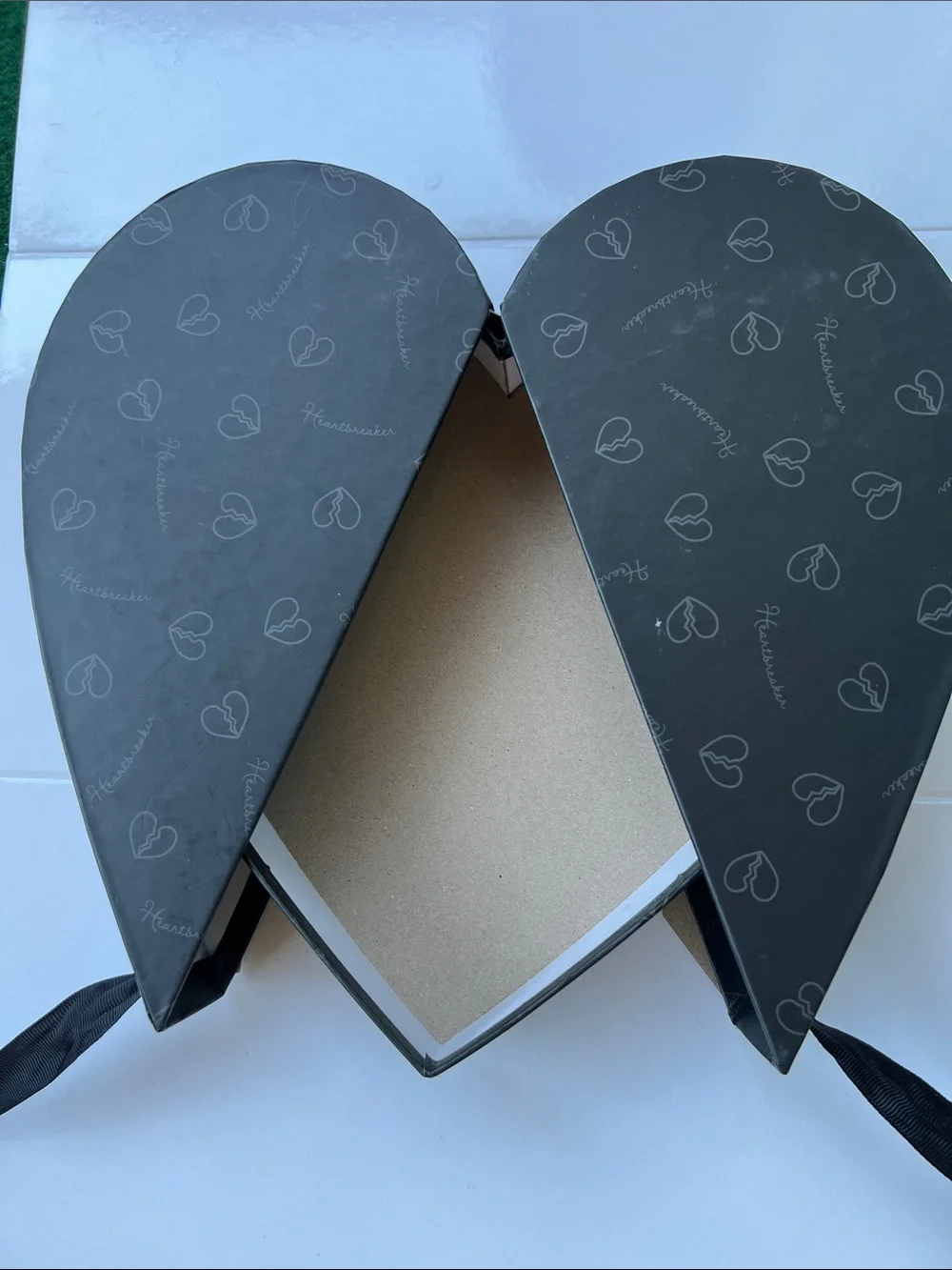 Black Heart-Shaped Storage Box - Decorative Jewelry Organizer
